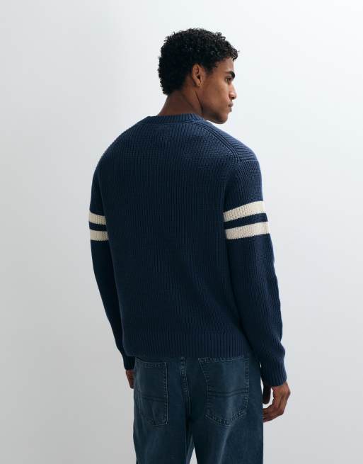 Abercrombie & Fitch Strickpullover mit V-Ausschnitt in Marineblau und weißen Streifen, 5 von 5