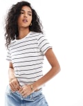 [Abercrombie & Fitch] Abercrombie & Fitch striped t-shirt in white and navy 2XS White navy stripe