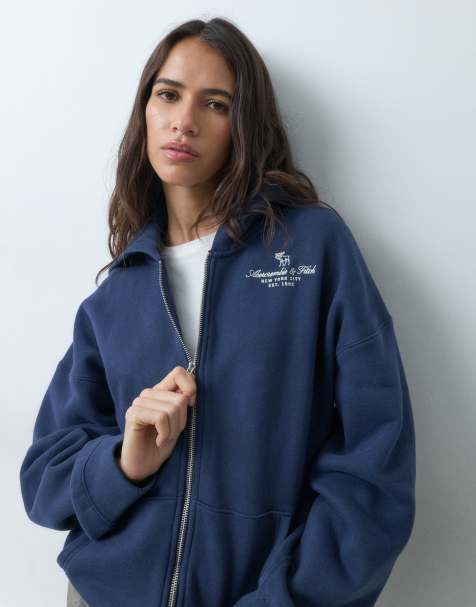 Abercrombie & Fitch sudadera con capucha con cremallera y logo en el pecho en azul marino - view 1