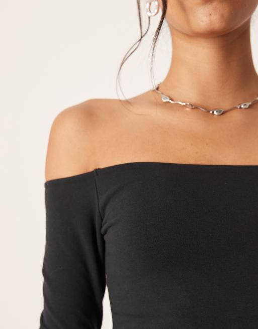 Abercrombie & Fitch – Svart, formande topp med bara axlar, 4 av 4
