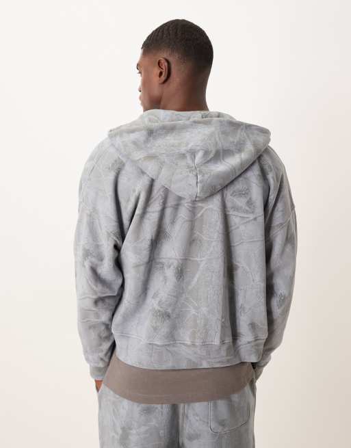 Abercrombie & Fitch - Sweat à capuche coupe basique courte à imprimé camouflage - Bleu, 3 de 5