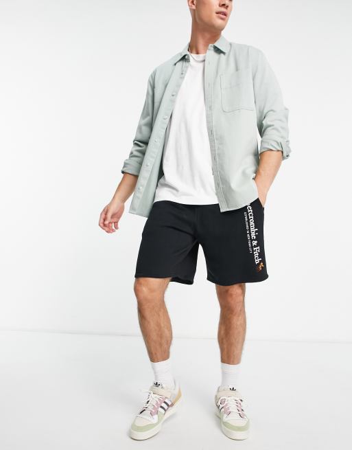 Abercrombie & Fitch – Sweatshorts mit Logo in Schwarz, 4 von 4