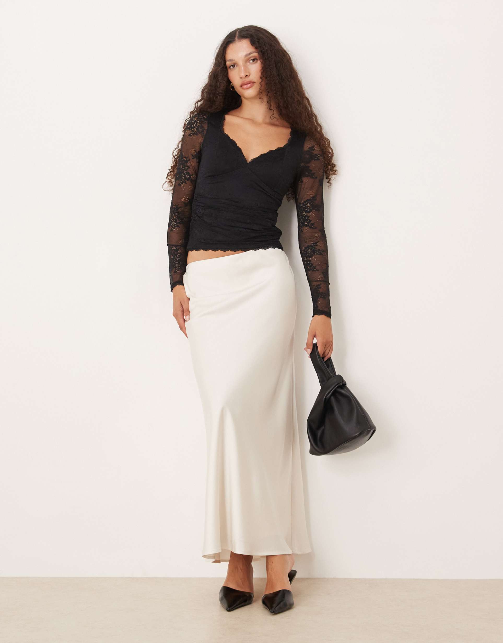 abercrombie & fitch sweetheart neckline lace long sleeve top in black