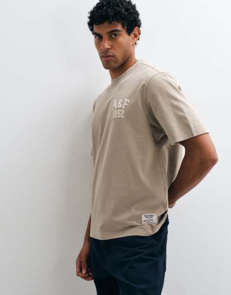 Abercrombie & Fitch - T-shirt à logo écusson - Taupe - view 1
