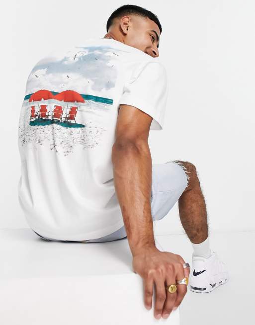 Abercrombie & Fitch - T-shirt décontracté avec inscription logo centrale et imprimé estival au dos - Blanc