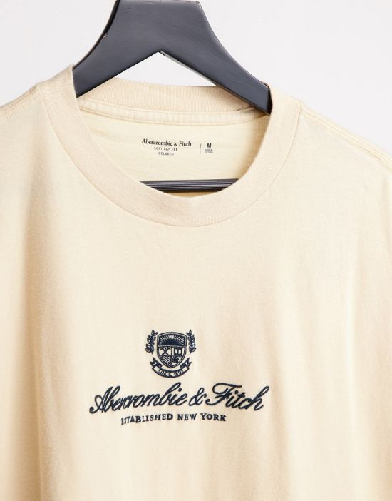 https://images.asos-media.com/products/abercrombie-fitch-t-shirt-in-beige-with-chest-heritage-logo/201918624-2?$n_550w$&wid=550&fit=constrain