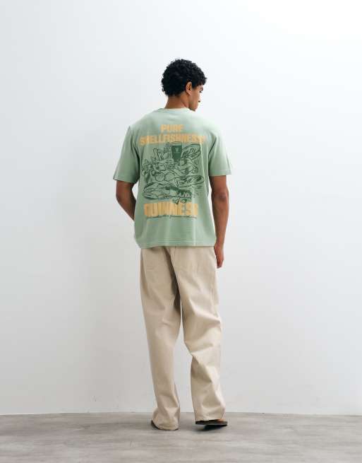 Abercrombie & Fitch – T-Shirt in Weiß mit „Guinness“-Grafik, 4 von 5