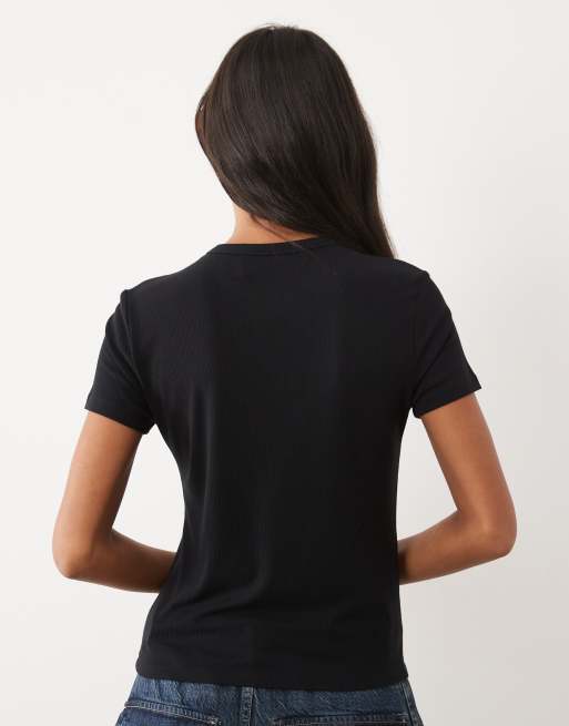 Abercrombie & Fitch - T-shirt serafino a maniche corte nera traforata, 4 di 4