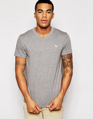 Abercrombie \u0026 Fitch T-Shirt With V Neck 