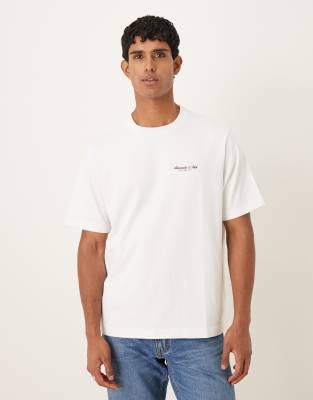 Abercrombie & Fitch - T-shirts manches courtes de designers avec logo sur la poitrine - Blanc