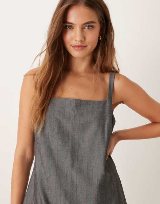 Abercrombie & Fitch tailored shift dress in grey herringbone, 4 of 4