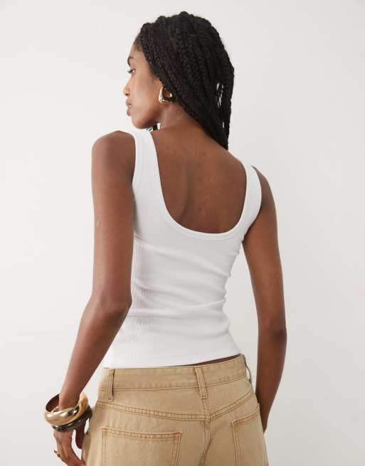 Abercrombie & Fitch – Tanktop in Weiß mit U-Ausschnitt und integriertem BH, 3 von 4
