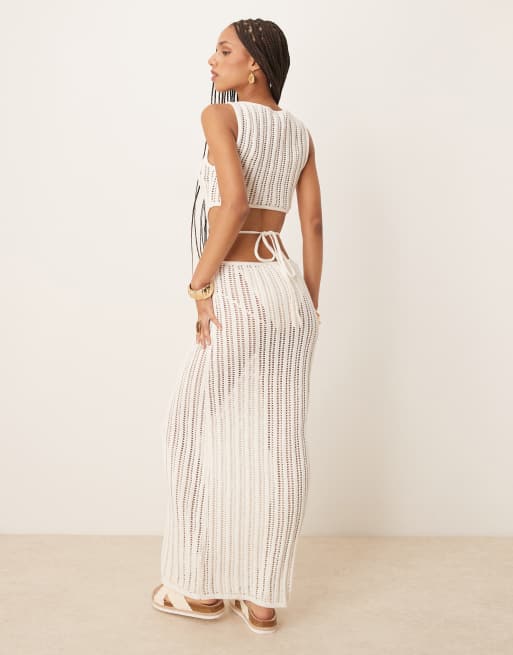【関税＆送料込み】ChloAC Abito Maxi Con Dettagli Cut-Out Textured maxi dress with one shoulder cape :: LICHI - Online