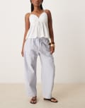 [Abercrombie & Fitch] Abercrombie & Fitch tie waist barrel leg pull on pants in blue stripe L BLUE
