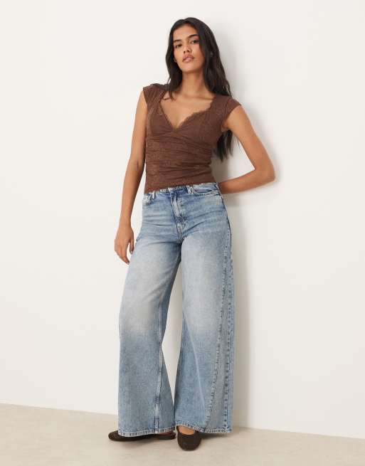 Abercrombie & Fitch - Top a maniche corte in pizzo marrone con scollo a cuore, 3 di 4