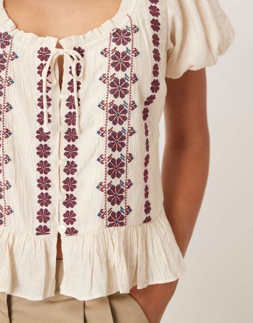 Abercrombie & Fitch - Top bohème à manches courtes avec broderies - Crème, 4 de 4