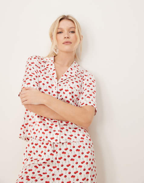 Abercrombie & Fitch - Top d'ensemble de pyjama boutonné à imprimé cerises - view 1