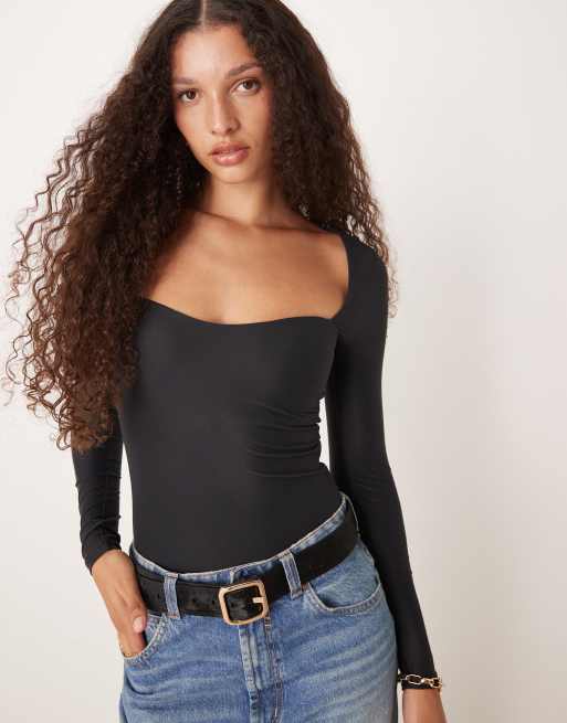 Abercrombie & Fitch - Top met hartvormige halslijn, lange mouwen en bh-inzet in zwart