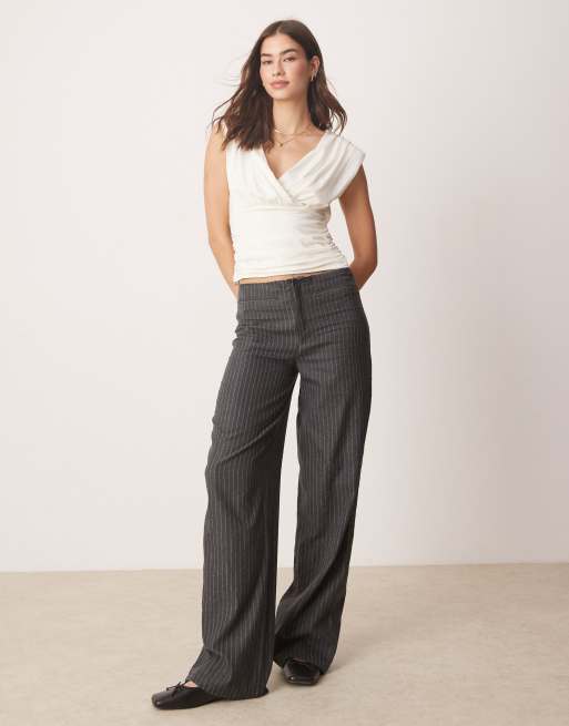 Abercrombie & Fitch - Top met V-hals in crème, 3 van 4