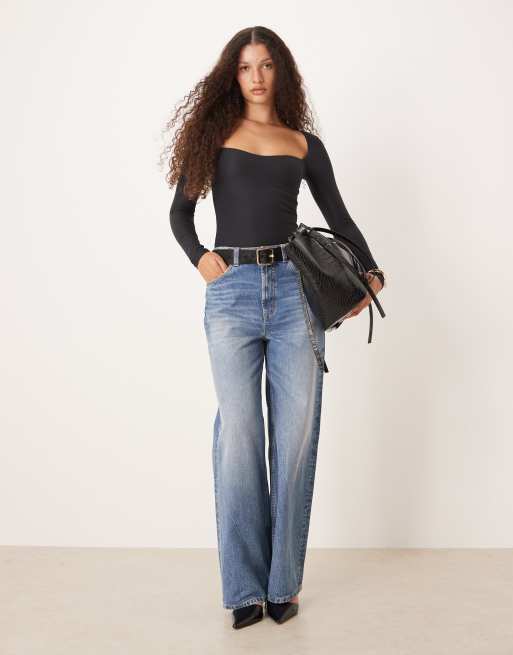 Abercrombie & Fitch - Top nero a maniche lunghe con scollo a cuore e reggiseno integrato, 3 di 4