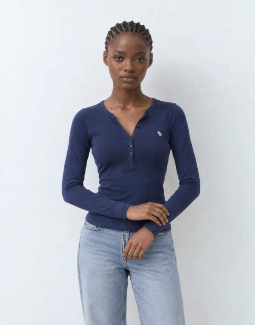 Abercrombie & Fitch top serafino a maniche lunghe a coste con logo icon, blu navy, 6 di 9