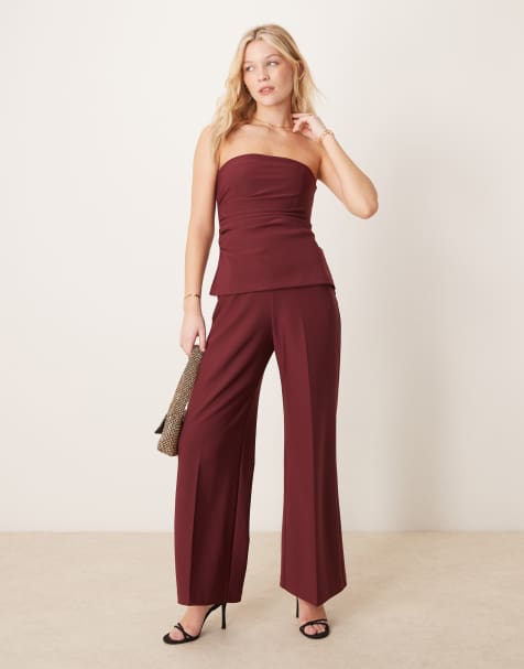 Abercrombie & Fitch – Trägerloser Longline-Jumpsuit mit Samt-Details in Burgunderrot - view 1