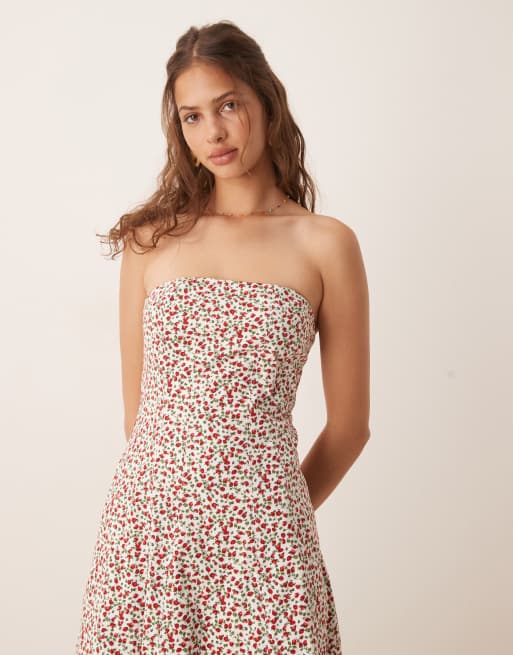 Abercrombie & Fitch – Trägerloses, ausgestelltes Midikleid in Rot mit Blumenmuster