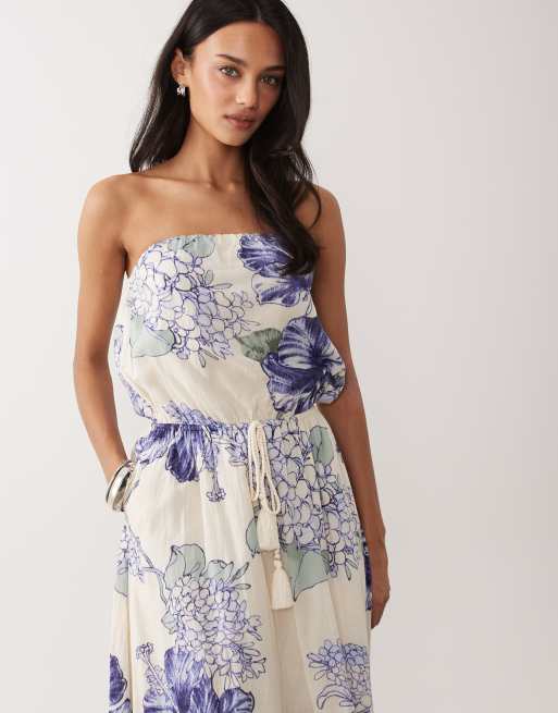 Abercrombie & Fitch – Trägerloses, gestuftes Maxikleid in Cremeweiß mit Blumenmuster, 2 von 4