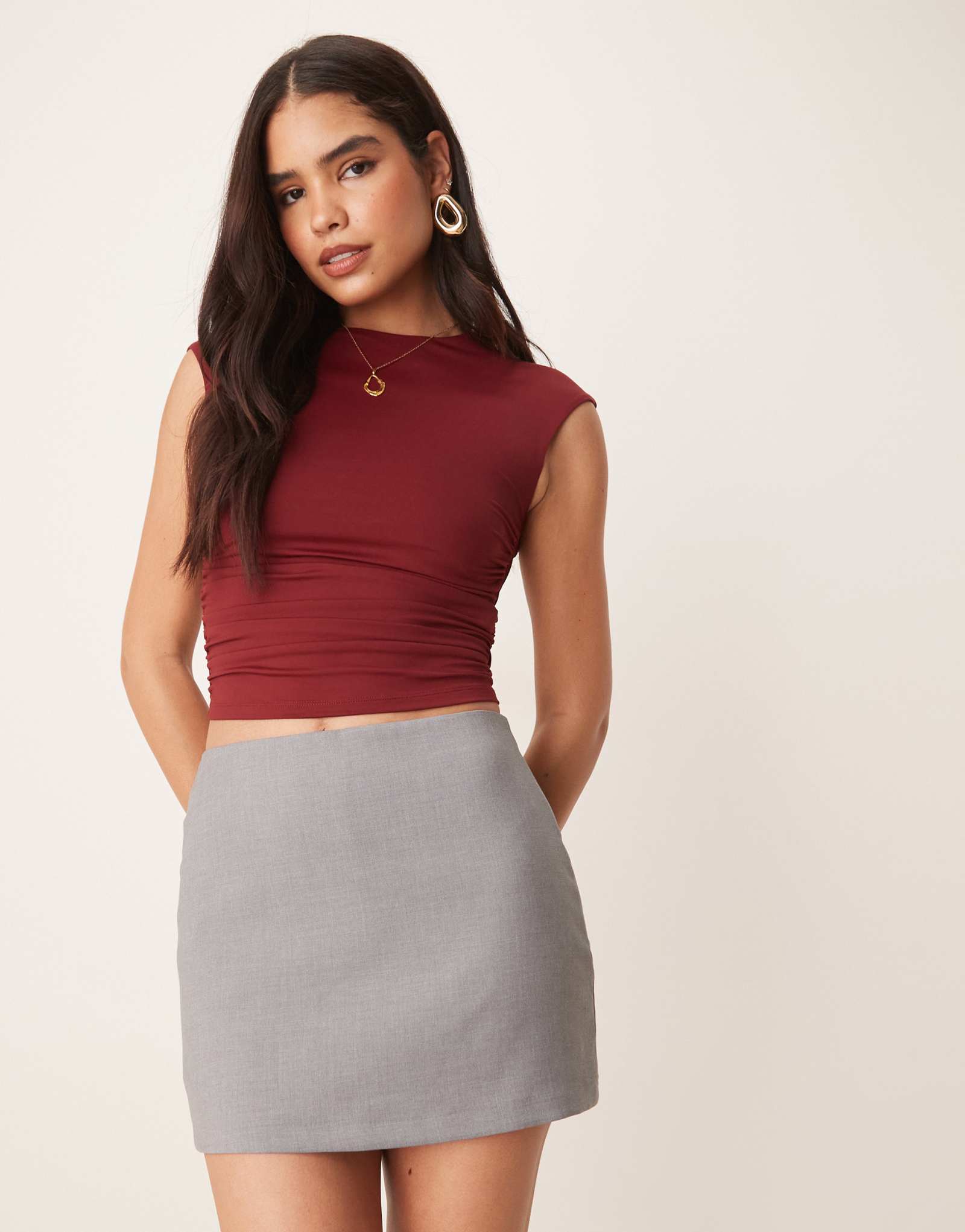 Мини-шорты Abercrombie & Fitch ultra high rise серого цвета