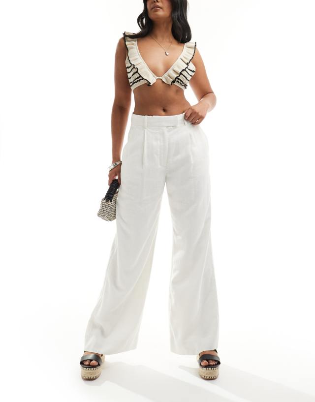 Abercrombie & Fitch - ultra wide leg linen blend trouser in white