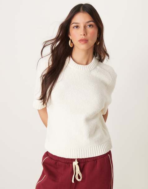 Abercrombie & Fitch v neck knitted top in white - view 1