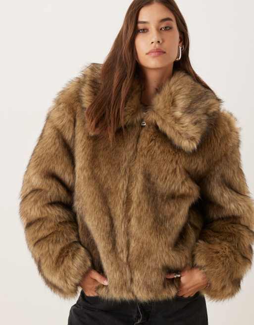 Abercrombie & Fitch - Veste courte zippée sur le devant en fausse fourrure - Marron