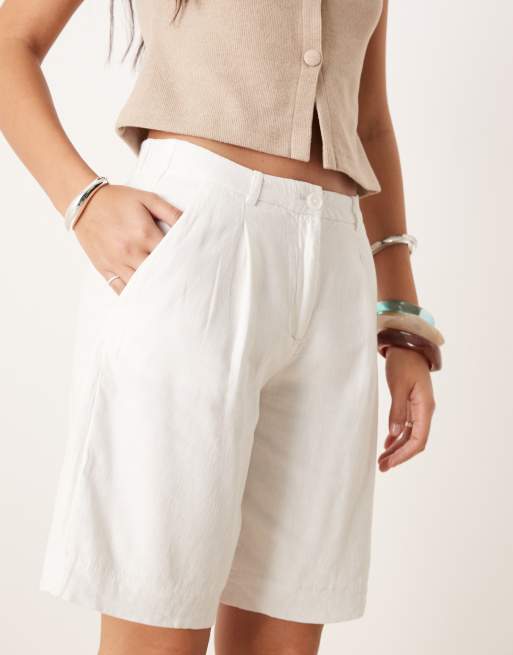 Abercrombie & Fitch – Vita bermudashorts med medelhög midja, 6 av 6