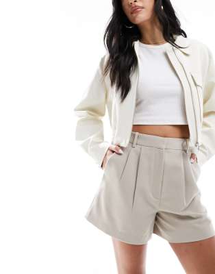 Abercrombie & Fitch - Weiche, elegante Shorts in Beige-Braun