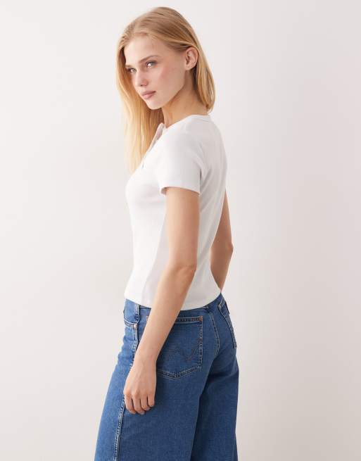 Abercrombie & Fitch – Weißes, geripptes Henley-T-Shirt mit Logo, 2 von 4