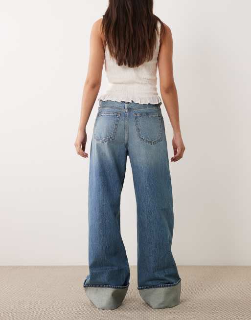 Abercrombie & Fitch wide leg jeans with cuffed hem in mid blue, 3 of 5