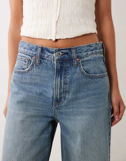 Abercrombie & Fitch wide leg jeans with cuffed hem in mid blue, 4 of 5
