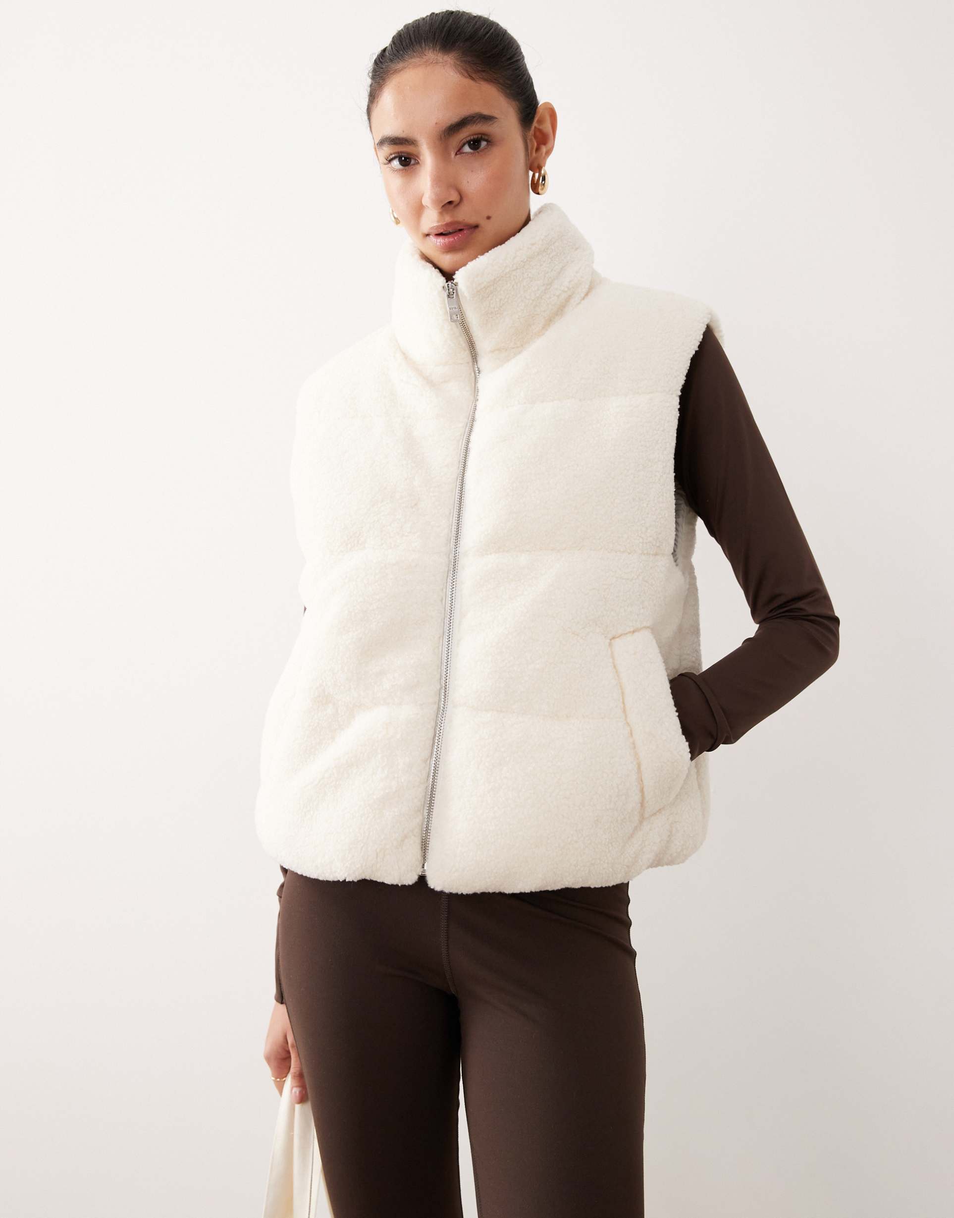 abercrombie & fitch ypb high neck vest in white
