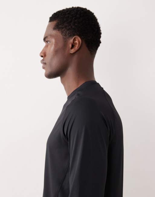 Abercrombie & Fitch – YPB – Langärmliges Workout-Oberteil in Schwarz, 4 von 5