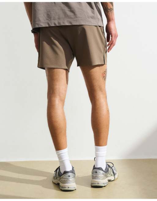 Abercrombie & Fitch Ypb motionvent unlined training short in gray brown, 6 of 7