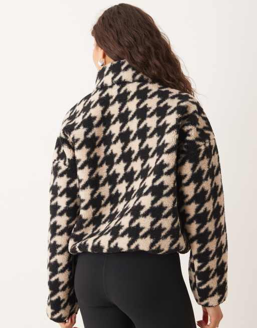 Abercrombie & Fitch YPB quarter zip teddy sweatshirt in black houndstooth, 2 of 4