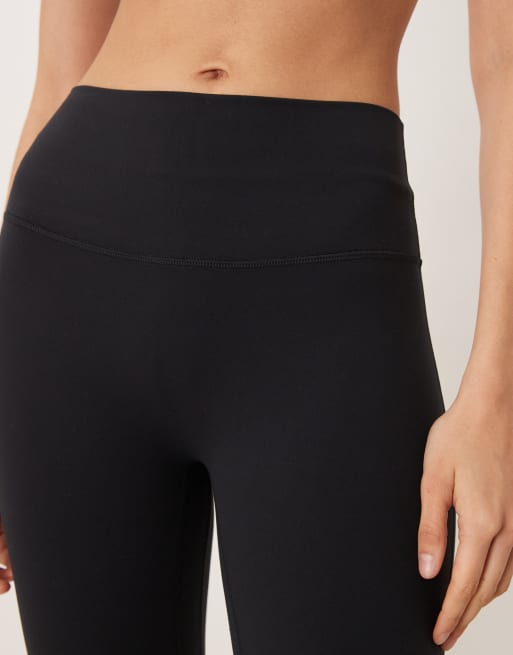 Abercrombie & Fitch YPB soft touch classic leggings in black, 2 of 5