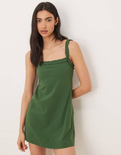 Abercrombie & Fitch – YPB – Workout-Kleid in Khaki mit integrierten Shorts - view 1