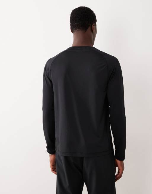 Abercrombie & Fitch YPB workout long sleeve top in black, 3 of 5