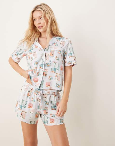 Abercrombie & Fitch – Zapinany na guziki top od piżamy w pocztówkowy wzór, część zestawu - view 1