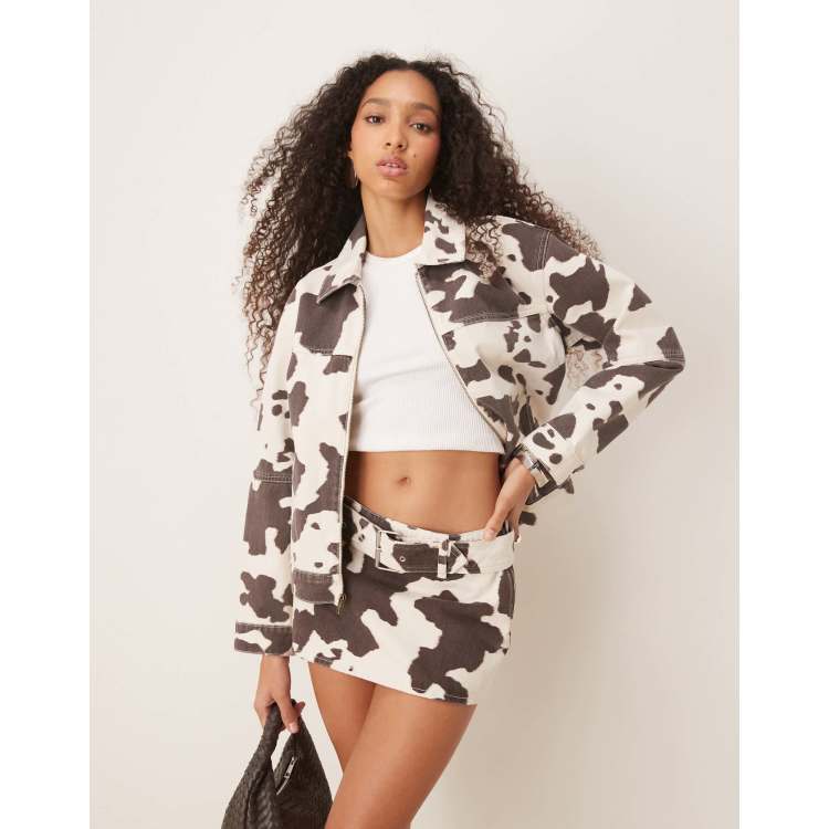 207886675-1-cowprint?$n_750w$&