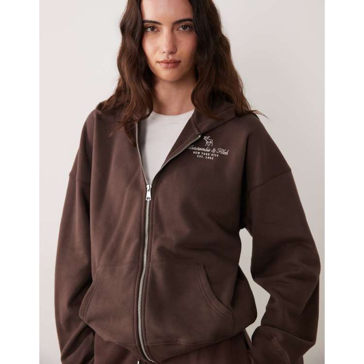 Abercrombie & Fitch フードパーカー Abercrombie & Fitch zip up logo hoodie in brown - part of a set | ASOS