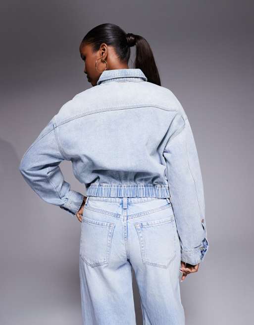 Abrand - Cropped denim bomberjack met borstzak in lichtblauw met wassing, 3 van 4
