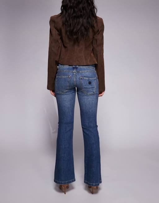Abrand Jeans – 00 – Ausgestellte Jeans in dunkler Waschung mit super-niedrigem Bund, 2 von 5