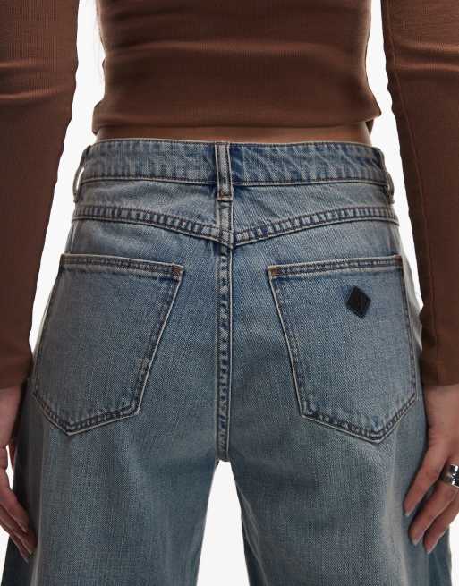 Abrand Jeans – 95 – Weite Jeans in verwaschenem Hellblau mit mittelhohem Bund, 4 von 5